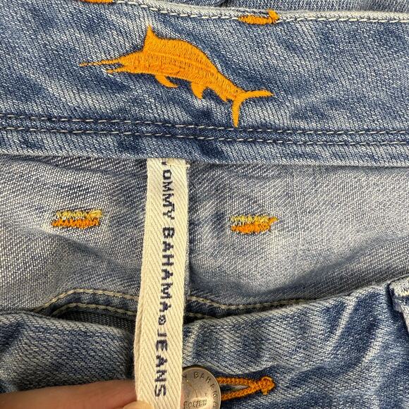 Tommy Bahama Jeans Men's 36x32 Light Blue Standard Straight Soft Denim Relaxed - Picture 8 of 15